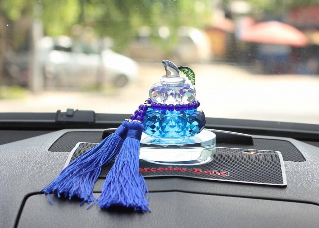 Những Đồ Phong Thủy Cho Xe Ô Tô Mang Đến Bình An, May Mắn